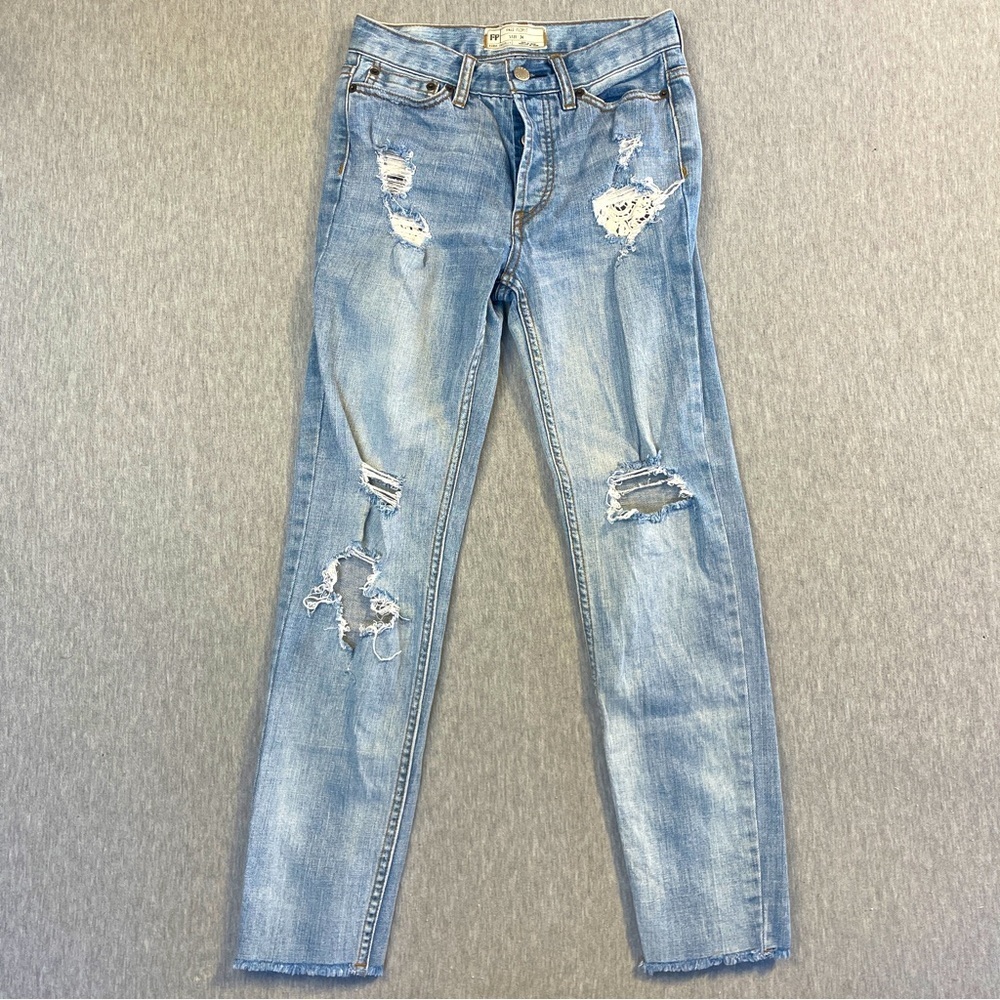 Free People Cropped Jeans Women’s 24 Light Wash Blue Distressed Raw Hem